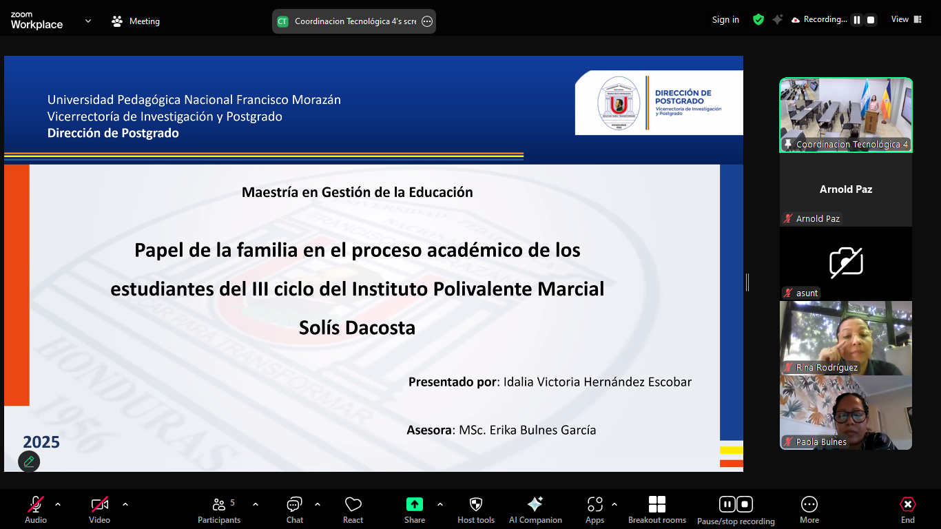 La defensa de tesis de la licda. Idalia Victoria Hernández se desarrolló en el CUR de Tegucialpa. 